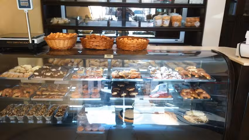 Panader&iacute;a y Confiter&iacute;a P&eacute;rez con Pan