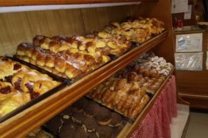 Panader&iacute;a y Confiter&iacute;a San Carlos