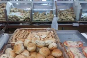 Panadería y Confitería San José.