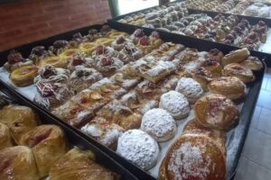 Panader&iacute;a y Confiter&iacute;a Santa Luc&iacute;a