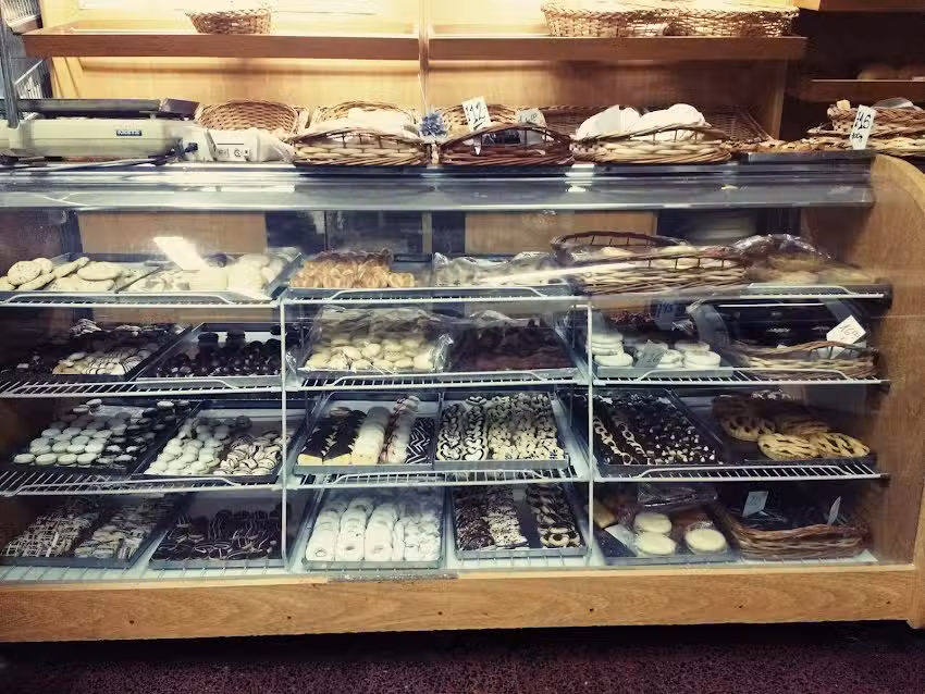 Panaderia y Confiteria Sarmiento de Francisco J Mari SRL