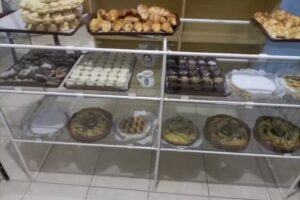 Panader&iacute;a y Confiter&iacute;a Todo Casero J &V