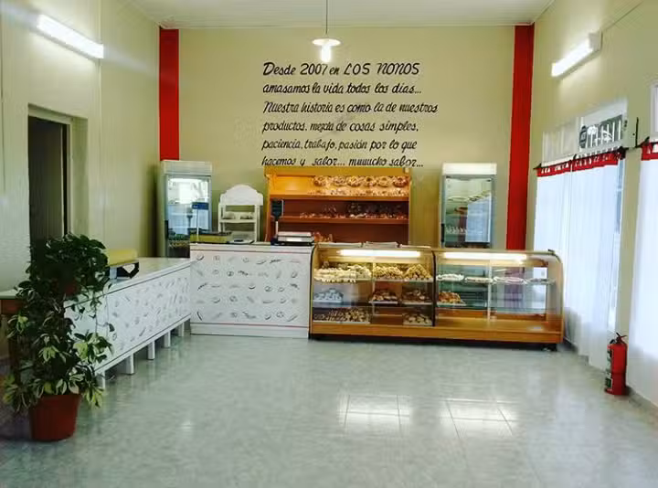 Panader&iacute;a y Masiteria Los Nonos