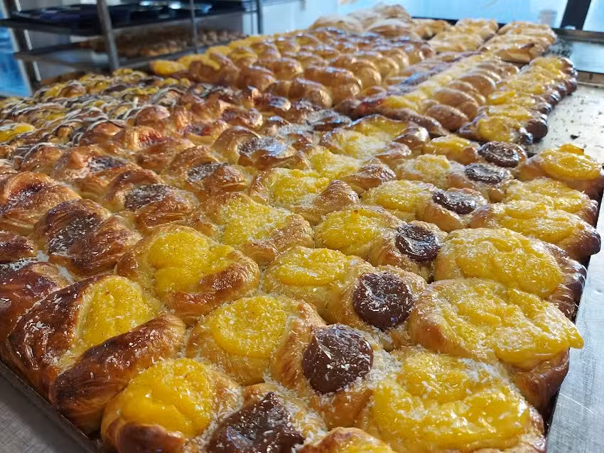 Panader&iacute;a y Pasteler&iacute;a &uml;ElAromo&uml;