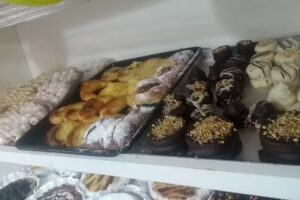 Panader&iacute;a y pizzer&iacute;a VaLuen🥐🍕