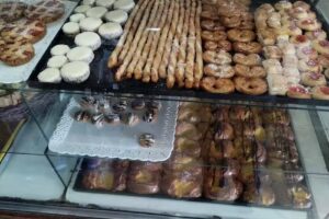 Panaderia y Polleria Pedro