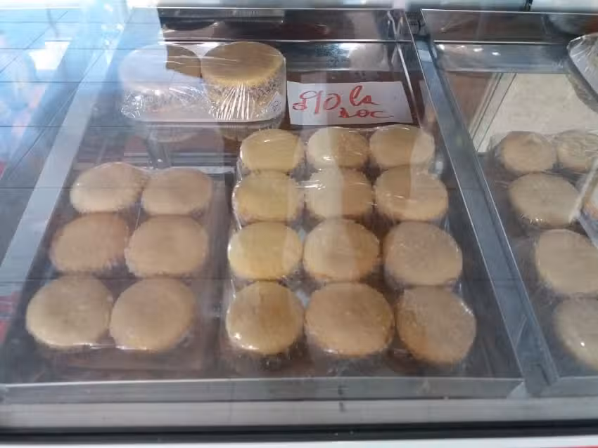 Panificados y Autoservicio La Perla