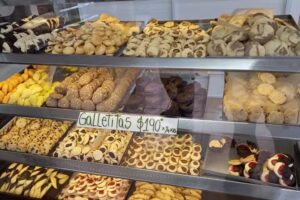 Pasteleria Y Panaderia DOV