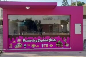 Pasteles perla y cafeter&iacute;a