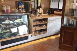 Quma Catering y Pasteleria. Local Saavedra