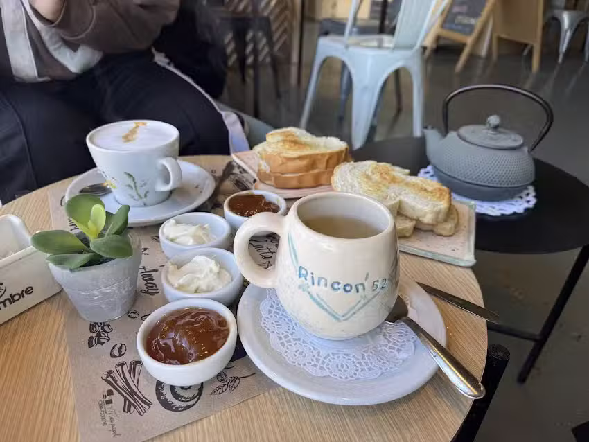 RINCON 52 , PANADER&Iacute;A Y CONFITER&Iacute;A