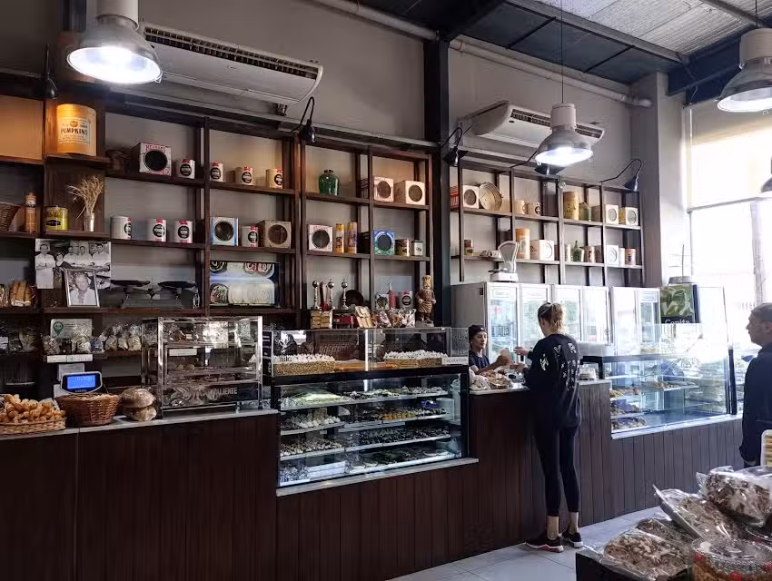 Santa Rita &ndash; Panader&iacute;a/Caf&eacute;
