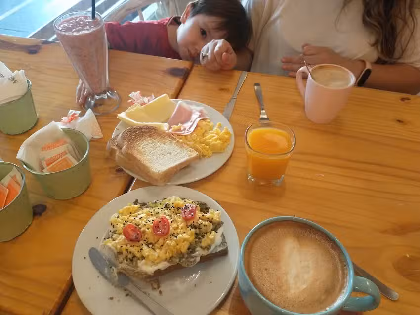 Tuninne ~ Pasteler&iacute;a &ndash; Cafeter&iacute;a