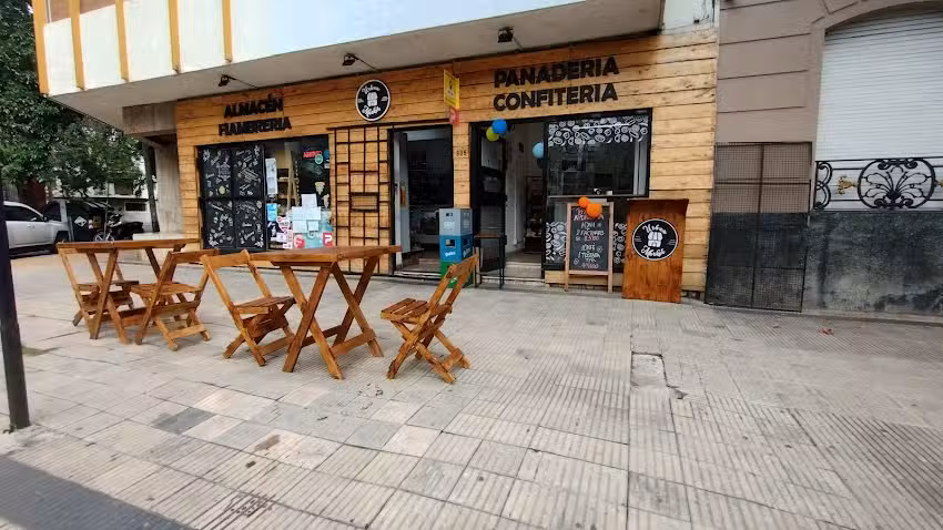 Urban Market &ndash; Almac&eacute;n y Panader&iacute;a
