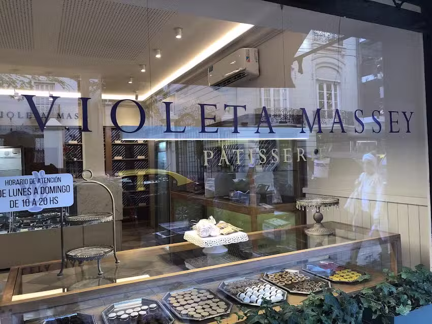 Violeta Massey Pasteler&iacute;a